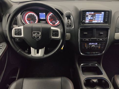 Used 2018 Dodge Grand Caravan GT FWD image 22