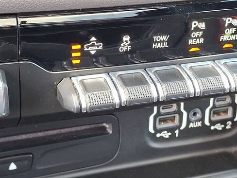 Used 2019 RAM 1500 Rebel w/ Rebel Level 2 Equipment Group AWD/4WD image 19