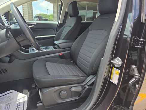 Used 2024 Ford Edge SE w/ Black Appearance Package AWD/4WD image 24
