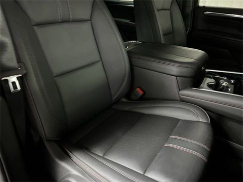 Certified 2025 Chevrolet Tahoe RST image 28