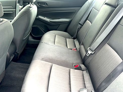 Used 2025 Nissan Altima 2.5 SV FWD image 18