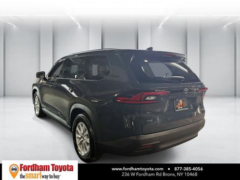 Used 2026 Toyota Grand Highlander AWD image 5