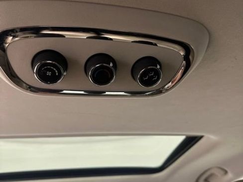 Used 2018 Dodge Durango Citadel w/ Technology Group AWD/4WD image 13