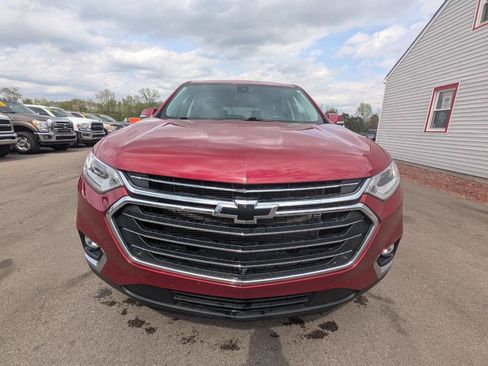 Used 2021 Chevrolet Traverse LT w/ LT Premium Package image 5