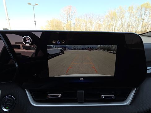 New 2026 Chevrolet Equinox LT w/ Convenience Package II image 22