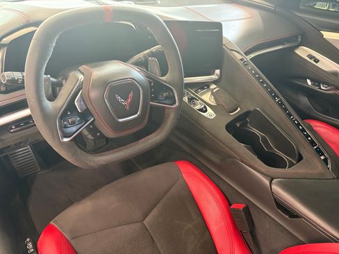 Used 2021 Chevrolet Corvette Stingray Premium Conv w/ Z51 Performance Package RWD image 14