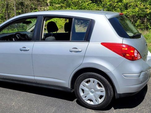 Used 2011 Nissan Versa 1.8 S w/ Plus Pkg FWD image 9