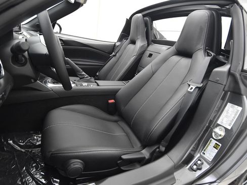 New 2026 MAZDA MX-5 Miata RF Grand Touring w/ Appearance Package RWD image 25