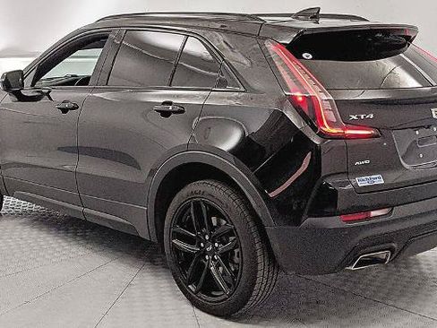 Used 2022 Cadillac XT4 Sport w/ Comfort Package AWD/4WD image 4