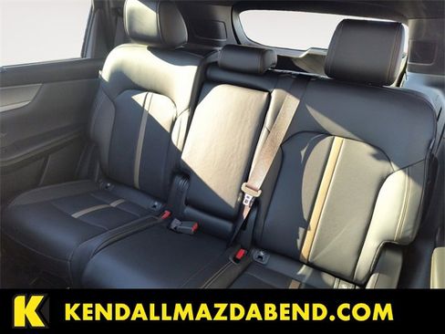 New 2025 MAZDA CX-70 Plug-In Hybrid w/ Premium Plus image 13