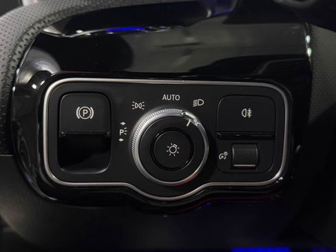 Used 2021 Mercedes-Benz CLA 250 4MATIC image 28