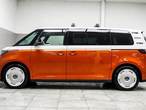 Used 2025 Volkswagen ID. Buzz 1st Edition image 16