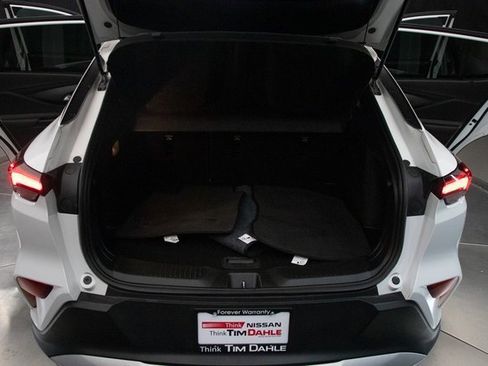 Used 2024 Buick Envista Preferred w/ Advanced Safety Package image 18