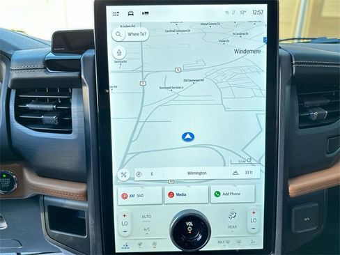 Used 2023 Ford Expedition Platinum image 19