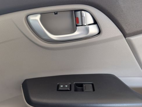 Used 2012 Honda Civic EX image 22