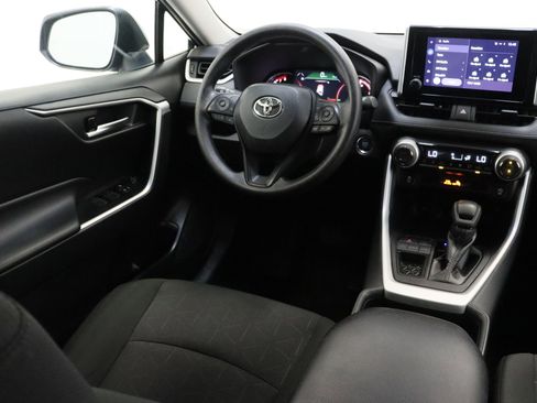 Certified 2025 Toyota RAV4 XLE FWD image 31