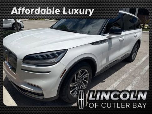 Used 2023 Lincoln Aviator 2WD image 1