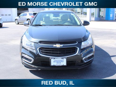 Used 2015 Chevrolet Cruze LT image 3