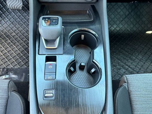 Used 2021 Nissan Rogue S FWD image 27