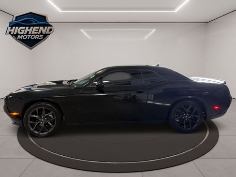 Used 2021 Dodge Challenger SXT w/ Blacktop Package image 3