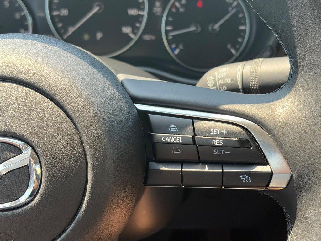 Certified 2025 MAZDA MAZDA3 s FWD image 24