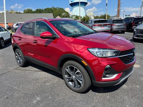 Used 2021 Buick Encore GX Select w/ Advanced Technology Package AWD/4WD image 4