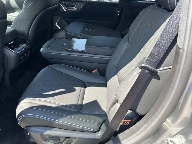 New 2027 INFINITI QX80 Autograph w/ Premium Cargo Package AWD/4WD image 19