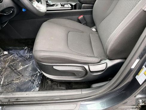 Used 2024 Kia Sportage LX image 31