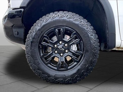 Used 2026 Chevrolet Silverado 1500 ZR2 w/ Dark Appearance Package AWD/4WD image 11