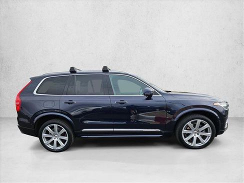 Used 2017 Volvo XC90 T6 Inscription w/ Vision Package image 4