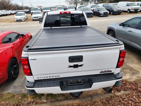 Used 2018 Chevrolet Silverado 2500 High Country w/ Duramax Plus Package image 7