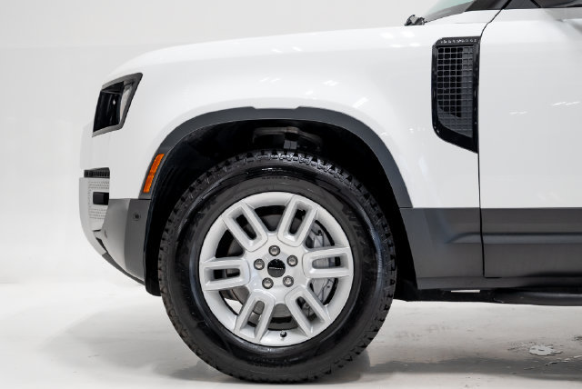 Used 2024 Land Rover Defender 130 S AWD/4WD image 32