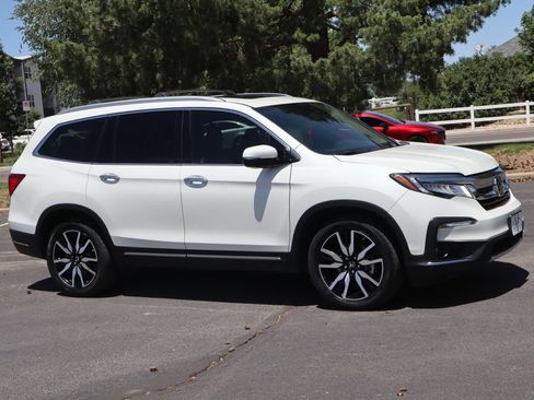 Used 2019 Honda Pilot Touring image 2