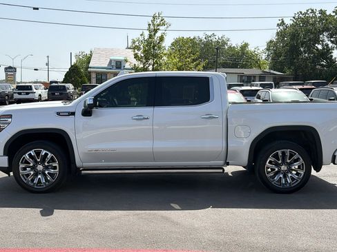 Used 2025 GMC Sierra 1500 Denali w/ Denali Reserve Package AWD/4WD image 8