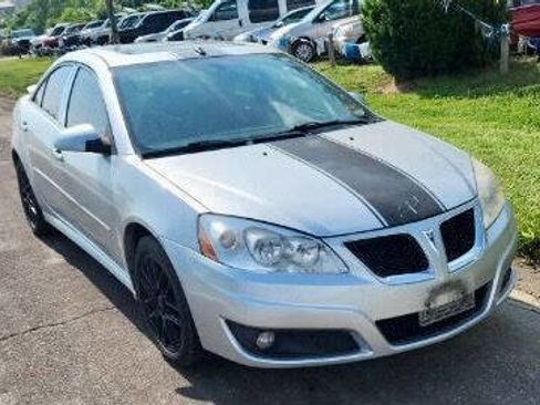 Used 2010 Pontiac G6 Sedan image 5