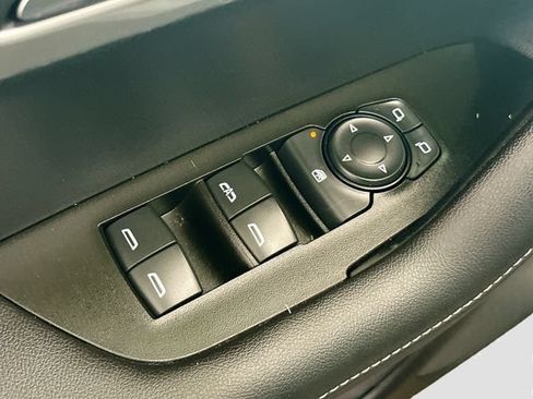 Used 2024 Chevrolet Blazer LT FWD image 18