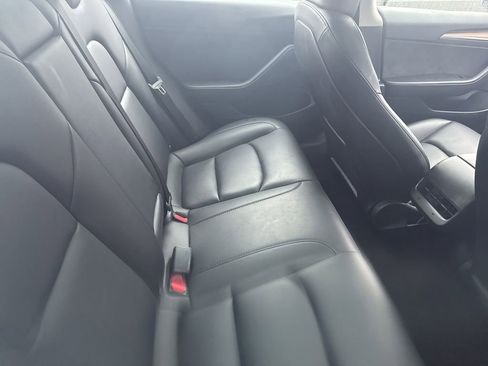 Used 2023 Tesla Model 3 Standard Range image 11