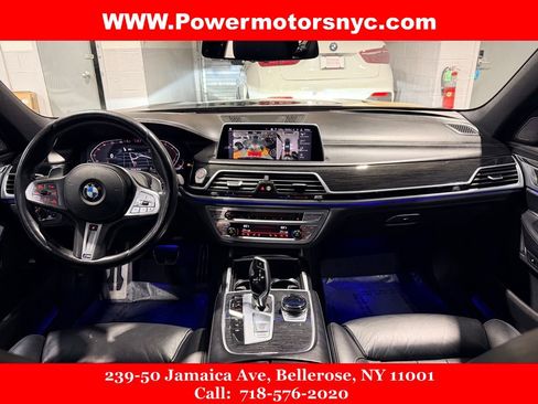 Used 2020 BMW 750i xDrive w/ Executive Package image 20
