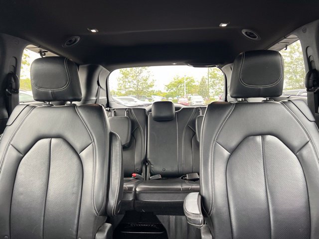 Used 2018 Chrysler Pacifica Touring-L Plus w/ S Appearance Package FWD image 29