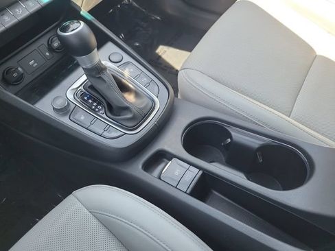 Used 2023 Hyundai Kona Limited FWD image 15