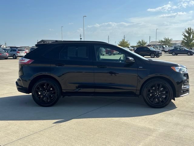 Used 2022 Ford Edge ST-Line AWD/4WD image 32