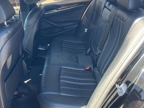 Used 2019 BMW 530i xDrive image 8