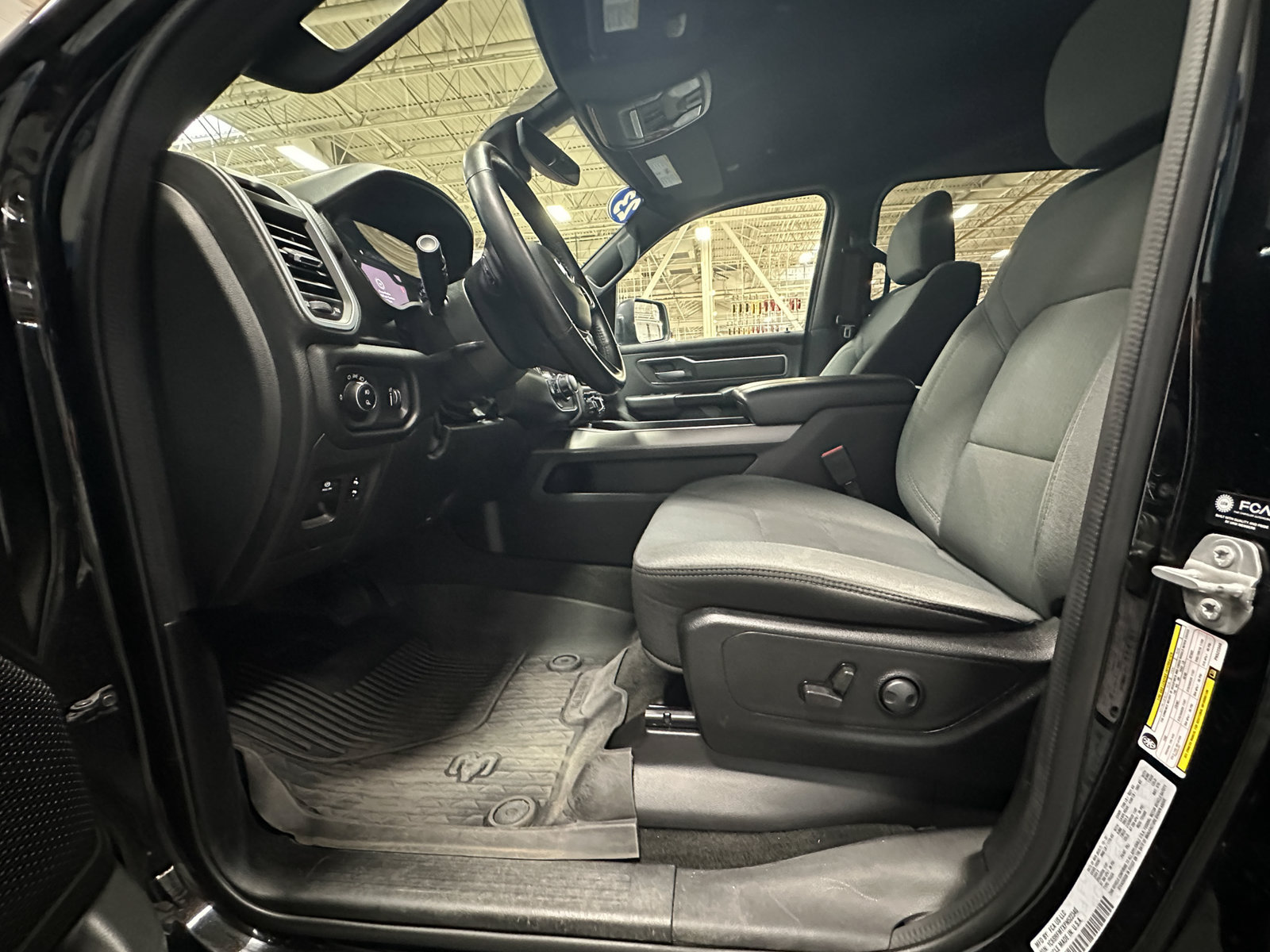 Used 2023 RAM 1500 Big Horn AWD/4WD image 21