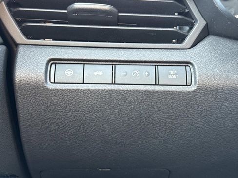 Used 2023 Nissan Altima 2.5 SV w/ SV Premium Package image 19