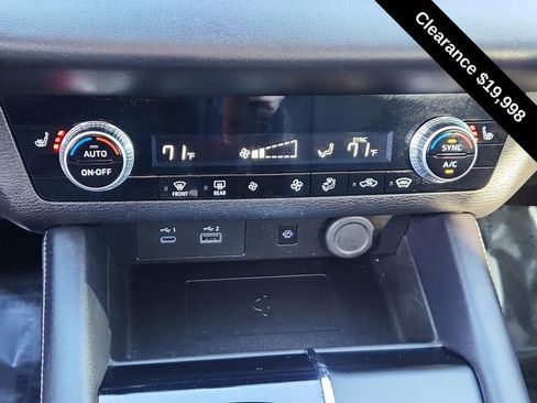 Used 2024 Mitsubishi Outlander SE image 41