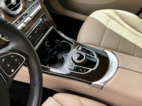 Used 2018 Mercedes-Benz GLC 300 image 17
