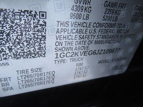 Used 2018 Chevrolet Silverado 2500 LT w/ LT Convenience Package image 22