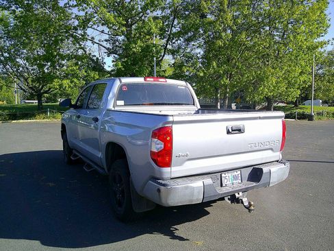 Used 2016 Toyota Tundra SR5 AWD/4WD image 3