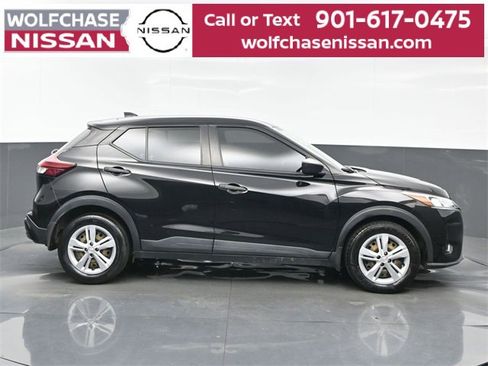 Used 2022 Nissan Kicks S image 7