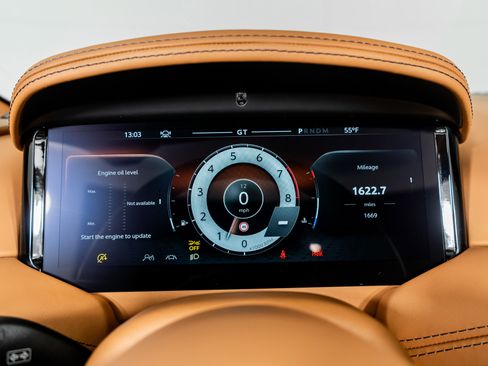 Used 2025 Aston Martin DB12 Convertible image 43